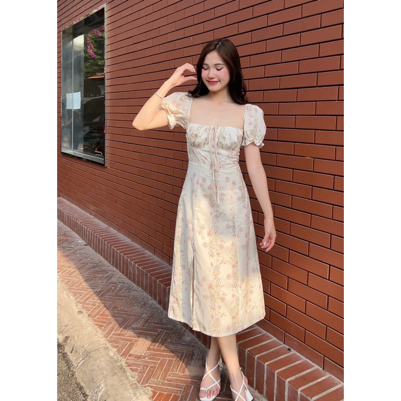 Đầm hoa cúp ngực xẻ tà dài - 𝐂𝐡𝐚𝐧𝐦𝐢𝐢