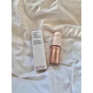 Highlight Kem Rare Beauty Positive Light Liquid Luminizer