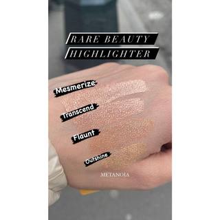 Highlight Kem Rare Beauty Positive Light Liquid Luminizer