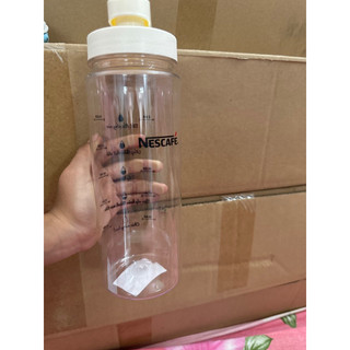 Bình nước nhắc nhở 700ml giao mẫu ngẫu nhiên