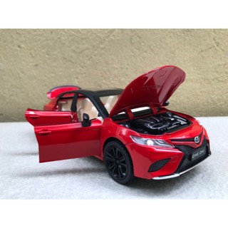 Mô hình xe ô tô TOYOTA CAMRY 2022 1:24