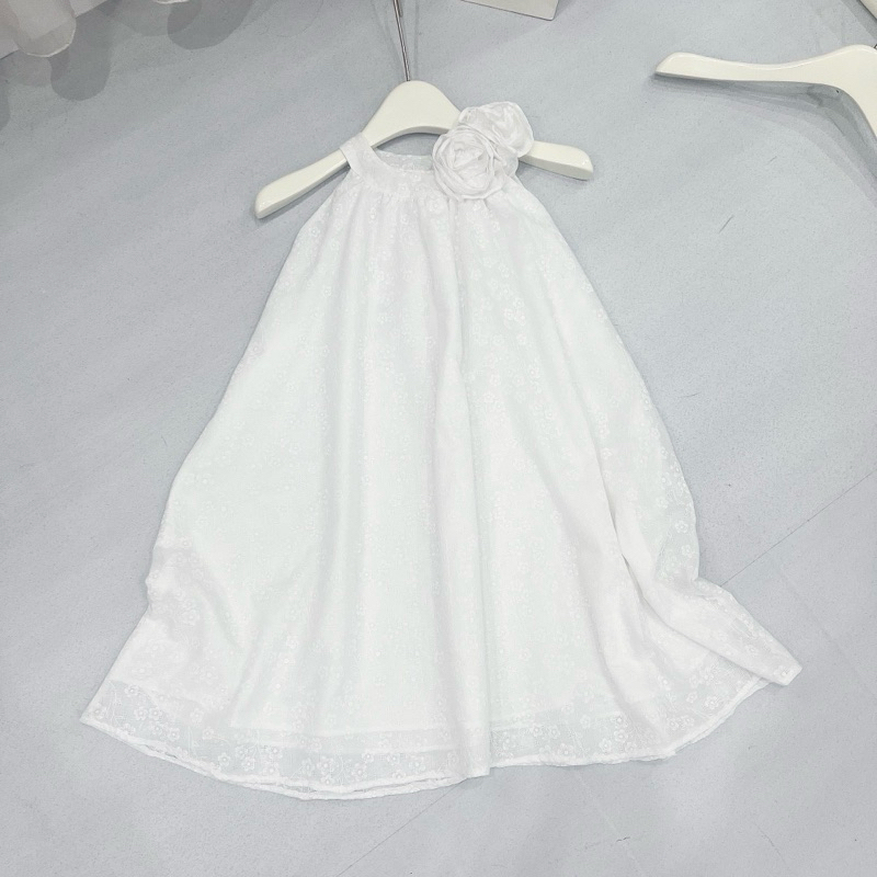 Váy Hoa Thêu Linen Cổ Yếm Kèm Hoa Dáng Suông Hàng 2 Lớp Siêu Xinh V13 | BigBuy360 - bigbuy360.vn