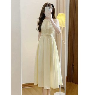 Váy maxi cổ yếm dáng dài, đầm nữ chất lụa hàn châu xòe nhẹ bồng bềnh v18