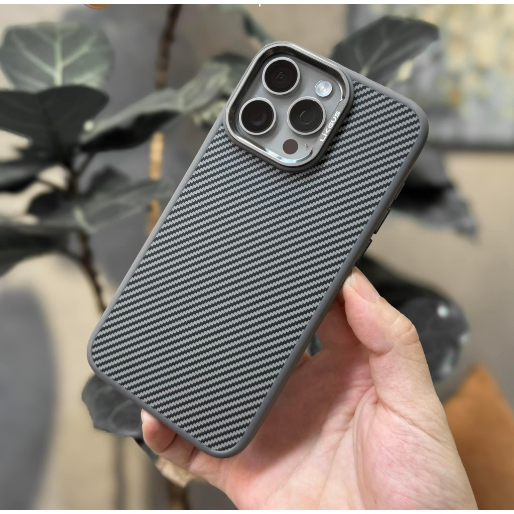(Màu xám Tian) Ốp lưng Likgus Sợi Carbon Cho iPhone 15 Pro max chống vân tay
