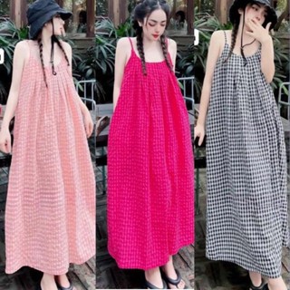 Đầm 2 dây caro xếp ly ngực dáng suông dài
