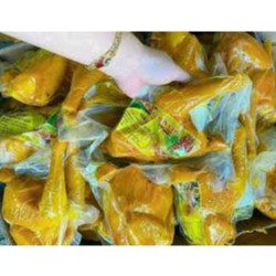 GÀ Ủ MUỐI ÔM TRỨNG