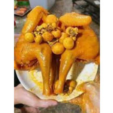 GÀ Ủ MUỐI ÔM TRỨNG