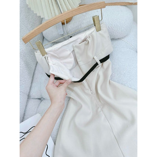 Đầm cup ngực đính nút kèm dây rời