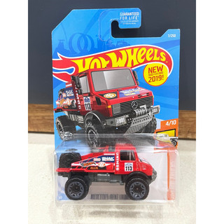 Xe mô hình đồ chơi Hotwheels cơ bản 1:64 - Mercedes - Benz Unimog 1300