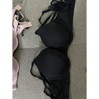 Áo ngực DKNY