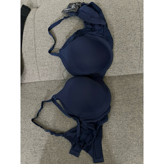 Áo ngực DKNY