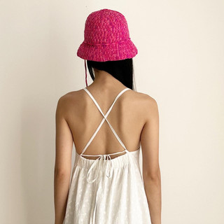 Nón len NEENEE ĐAN XEN STRAP BUCKET HAT chất len dày dặn