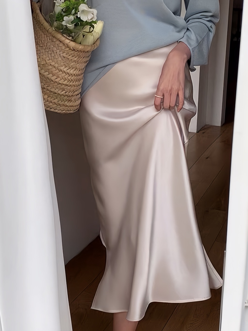 Chân Váy Midi Dáng Dài Chất Liệu Lụa Satin Mềm Mịn SC606 Chân Váy Midi Lụa Đuôi Cá Nhẹ Dáng Dài | BigBuy360 - bigbuy360.vn