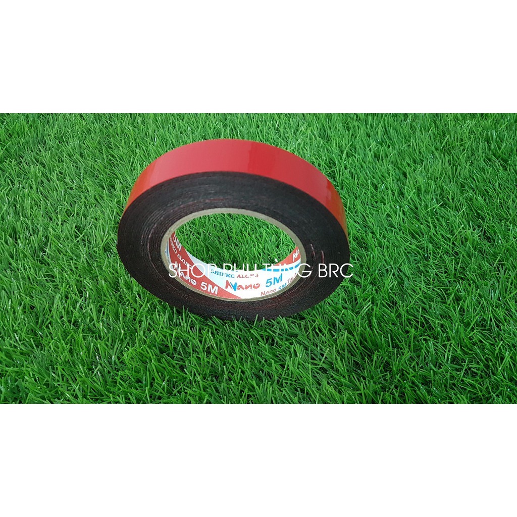 Băng keo 2 mặt 3M ( 1 cuộn) .