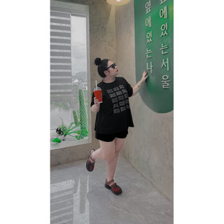 Áo phông suông đính đá Miu