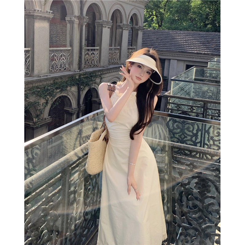 Váy Nữ, Đầm Maxi Cổ Yếm Khoét Eo Đan Dây Sau Tua Rua Hàng 2 Lớp, Váy Đi Biển Dáng Dài Siêu Xinh | BigBuy360 - bigbuy360.vn