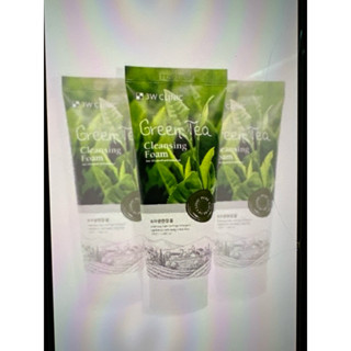 sữa rữa mặt trà xanh Hàn quốc