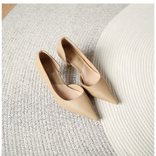 Giày cao gót mũi nhọn hở eo Bigsize 35-42.