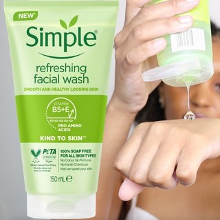 Gel rửa mặt không tạo bọt Simple Refreshing Facial Wash 150ml (mẫu mới)