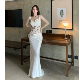 NB018 Set váy lụa satin áo hai dây cổ V  corset ren hoạ tiết nơ hoa thiết kế phong cách thanh lịch