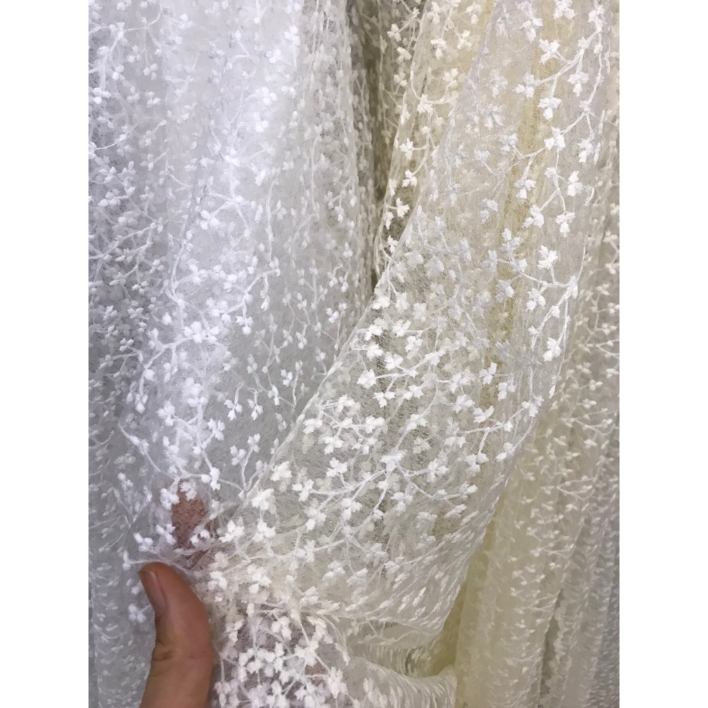 1 mét vải ren lưới thêu hoa nhí lên set áo váy sang chảnh