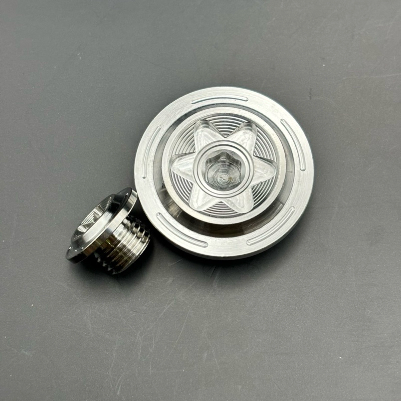 [XẢ HÀNG] Ốc nhớt Su - Mâm lửa Raider FI inox304