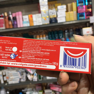 Kem đánh răng Colgate ngừa sâu răng 180g