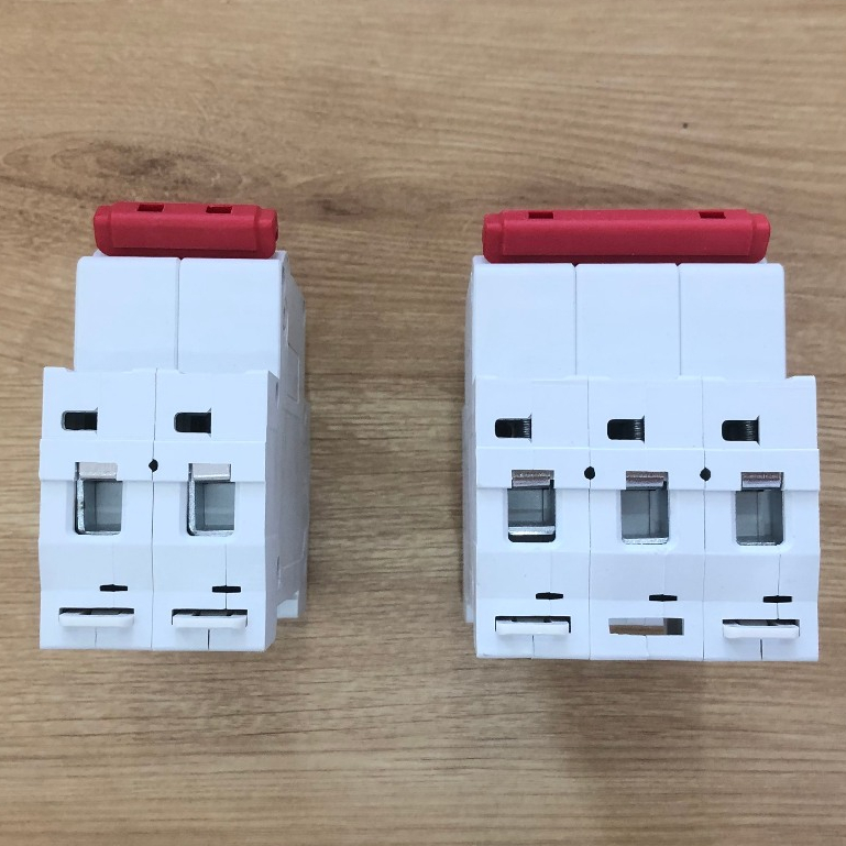 Cầu dao Aptomat an toàn MCB DZ47-63A dòng cắt 6kA