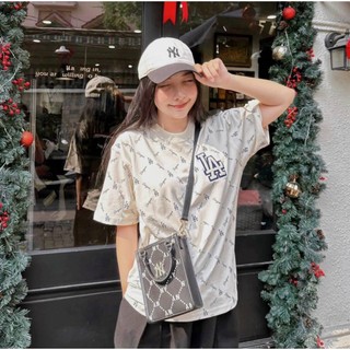 Áo Thun Unisex Cổ Tròn , Áo Phông Nam Nữ In Chữ LA Màu Trắng Siêu Hot T19