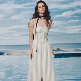 MAVEN - Váy trắng hai dây dáng dài Lilo Dress