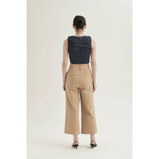 Áo croptop sát nách cổ V