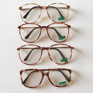 Gọng kính thương hiệu Benetton, frame Japan, màu đồi mồi.