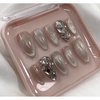 Nailbox thiết kế mắt mèo đính đá 110