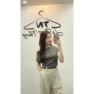 Áo phông kiểu lệch vai