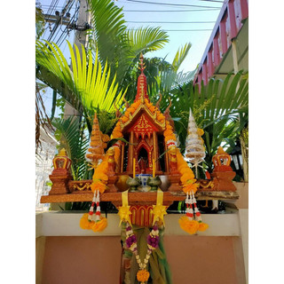 Lộng Tháp dâng bàn thờ Phật  (1 cặp) 🙏🙏🙏