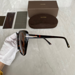 Kính nữ tomford 3 màu TF0937