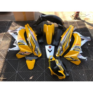 Dàn áo Sirius vàng phối bạc, dán sẵn tem, hàng 1/2, ốp trước si Hello/dè trước Zin