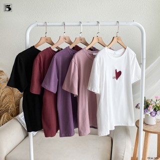 Áo thun nữ Twentyfive tay ngắn dáng rộng vừa họa tiết thêu trái tim 5681