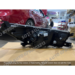 Đèn pha Toyota Hilux(15-18), hàng TYC