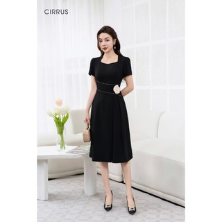 Đầm xoè công sở cirrus cộc tay đính hoa eo 240170