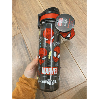 Bình nước smiggle spiderman bé trai 650ml