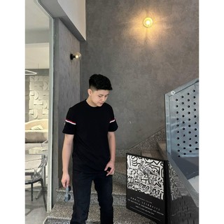 ÁO THOM BROWNE SỌC ĐỎ ĐEN
