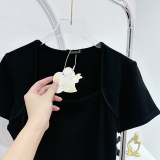 Váy cổ U dáng dài