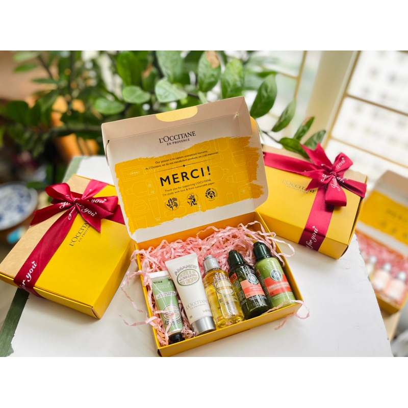 Set quà tặng kem tay Loccitance