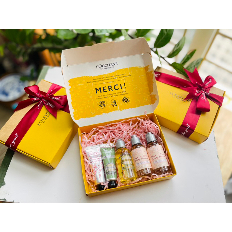 Set quà tặng kem tay Loccitance