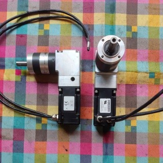 Động cơ servo giảm tốc