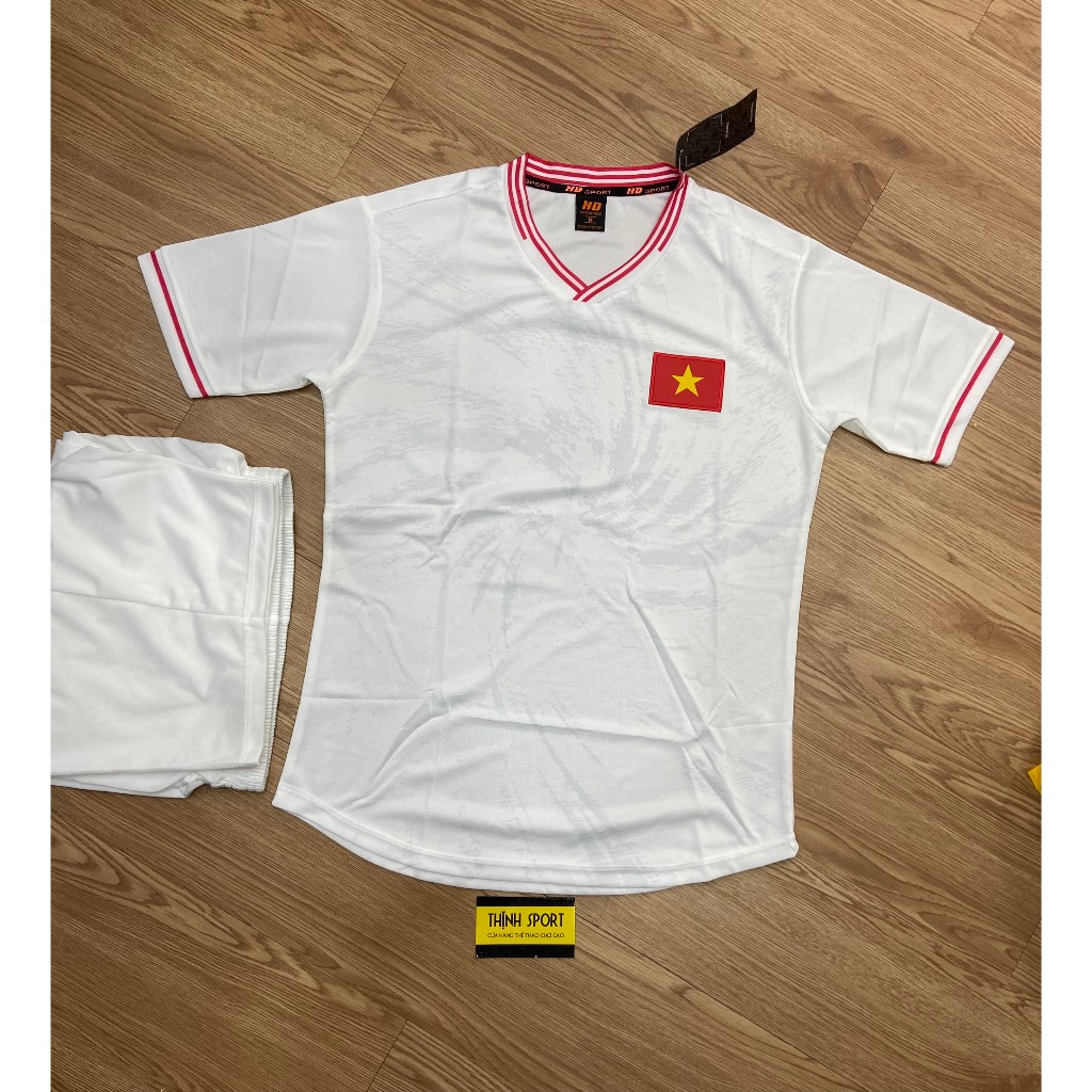 Áo Đá Banh, Áo Bóng Đá Vải Thun Mè Việt Nam Trắng In Sẵn Tên Số Theo Yêu Cầu