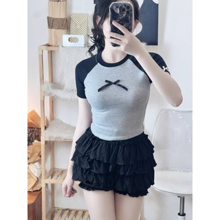 áo thun croptop tay ngắn raplang bozip đính nơ 2 bên tay và giữa ngực u
