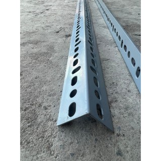 Cây sắt V lỗ ( V4 ) dày 1.5ly - dài 50cm