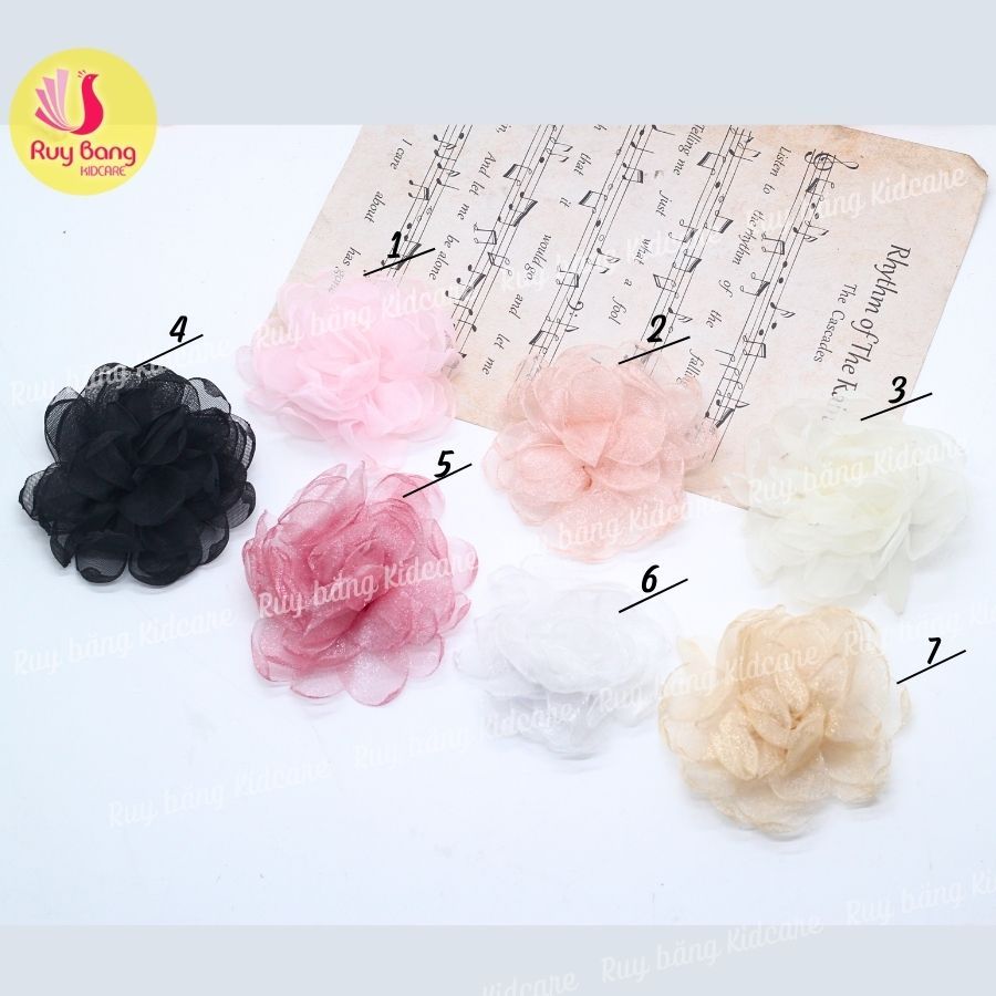 Hoa hồng voan nhũ dùng làm hoa cài áo, hoa trang trí...